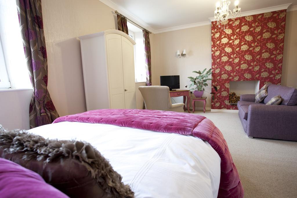Ty Croeso Boutique B&B Крикхауэлл Экстерьер фото