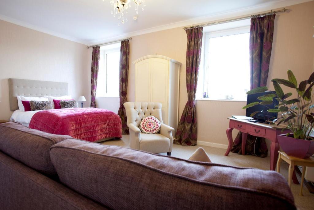 Ty Croeso Boutique B&B Крикхауэлл Номер фото